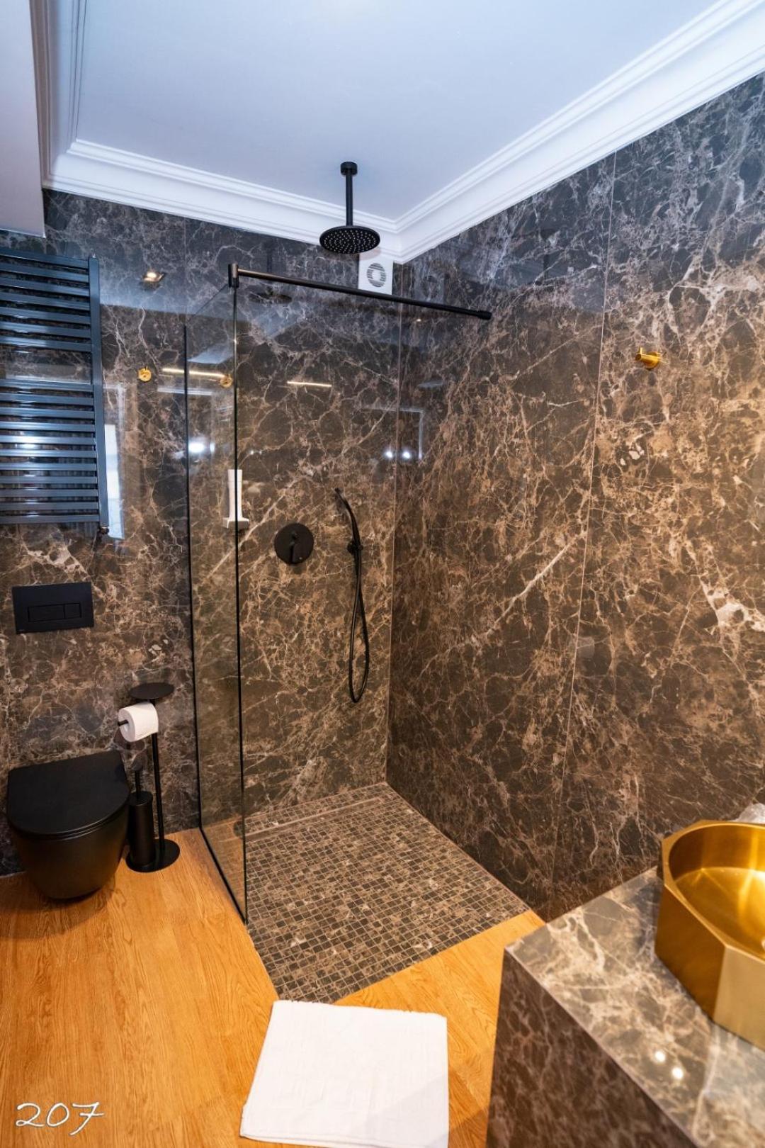 Cosmopolita Boutique Hotel Тімішоара Екстер'єр фото