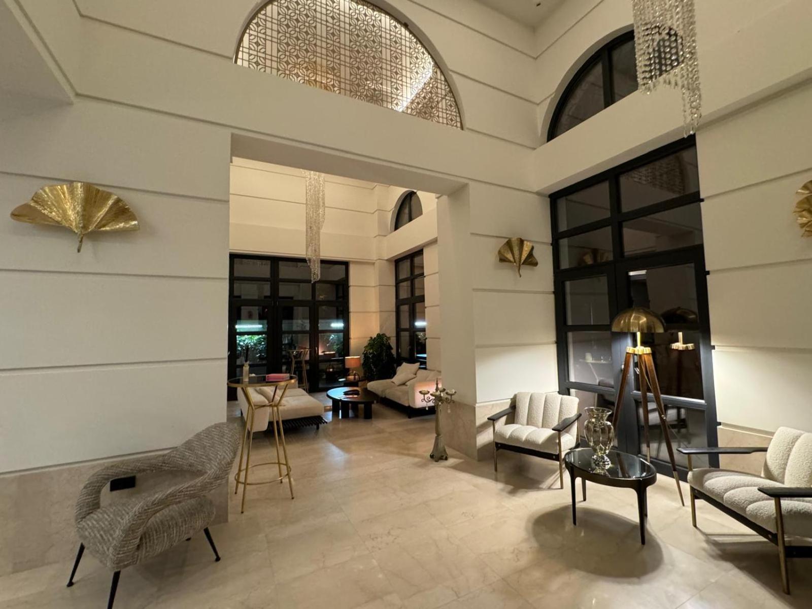Cosmopolita Boutique Hotel Тімішоара Екстер'єр фото