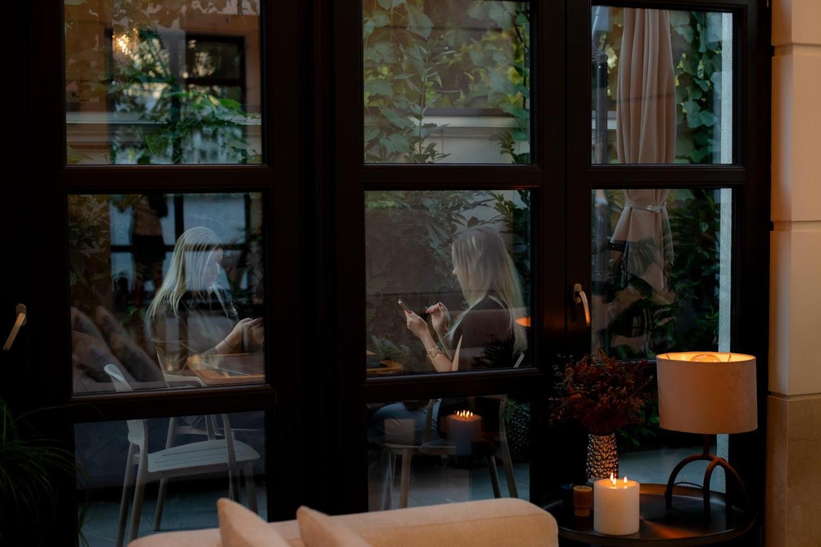 Cosmopolita Boutique Hotel Тімішоара Екстер'єр фото